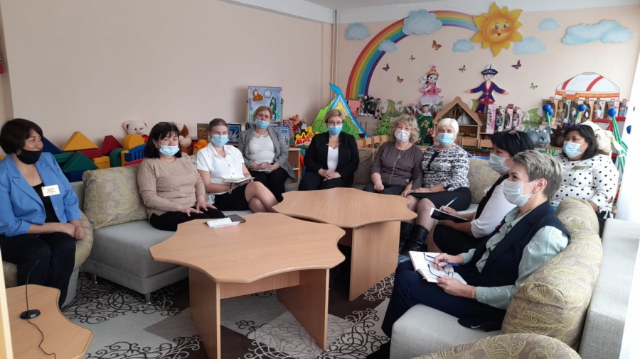 Жұмыла көтерген жүк жеңіл