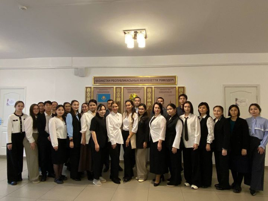 Жас педагог мектебінің отырысы