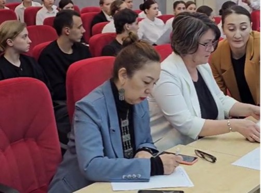 Мамандыққа шығармашылық жол!