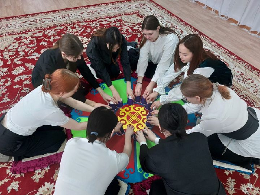 Балабақшадағы күйлерді тыңдау - &quot;БІРТҰТАС ТӘРБИЕ&quot; бағдарламасын іске асыру бағыттарының бірі.