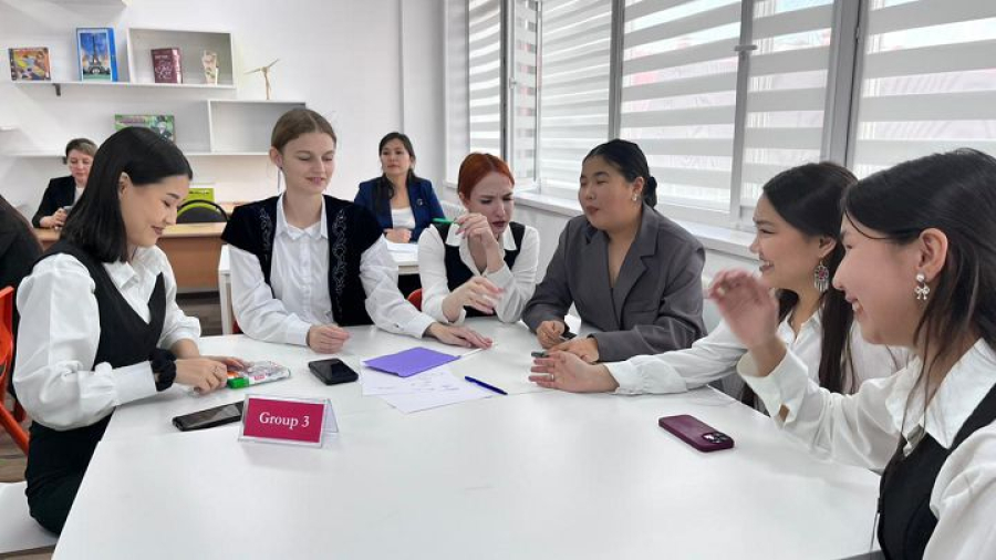 &laquo;Ұлағат&raquo; ғылыми студенттік қоғамының № 3 отырысы