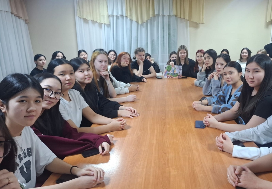 Жатақхана студенттеріне «Псевдодіни ағымдардың теріс сипаты туралы» тақырыбындағы дәріс