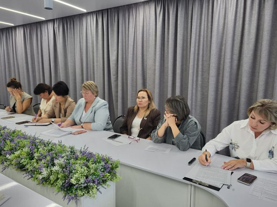 Колледждің оқу-әдістемелік кеңесінің алғашқы отырысы: жаңа оқу жылының басым бағыттары айқындалды